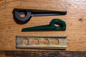 Trois types de pitons angle